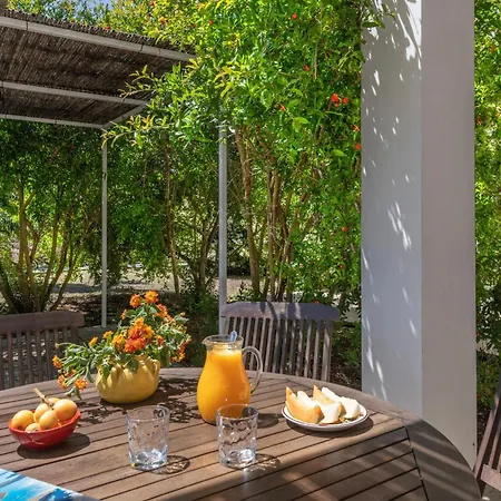 Masseria Faresalento Фермерський будинок *